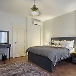 Willa Modern Furnished Historical House